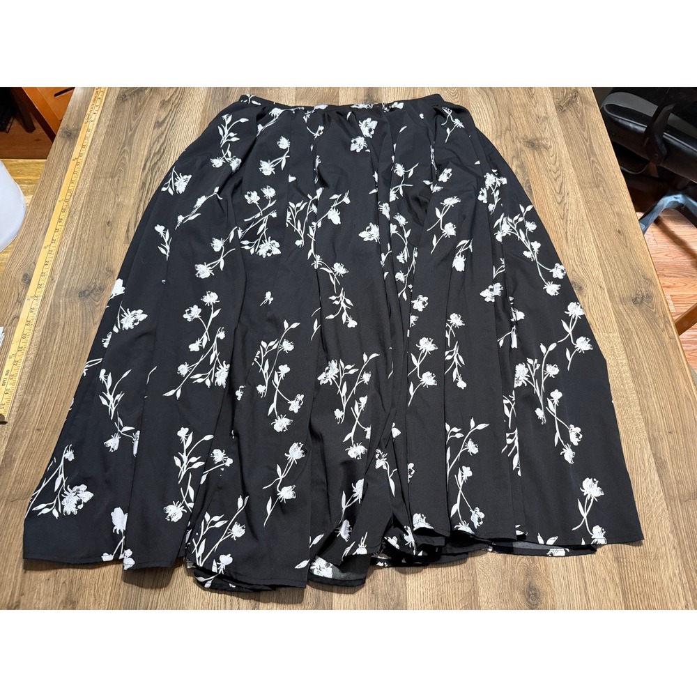Versona Skirt Women Size XL Black Floral Midi Elastic Waist Flowy Chiffon